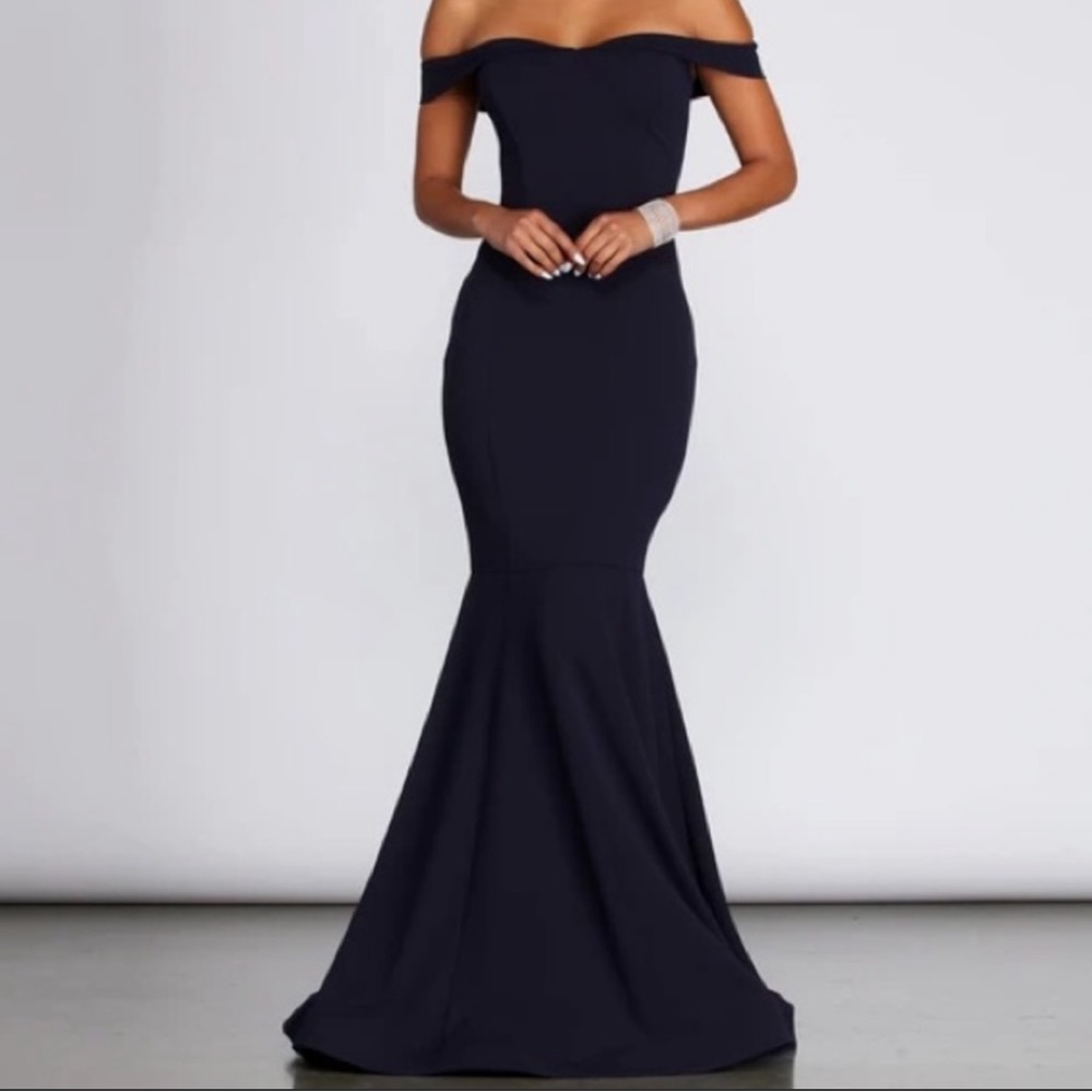 NWT Navy Windsor Off Shoulder Long Mermaid Dress Gown - Large